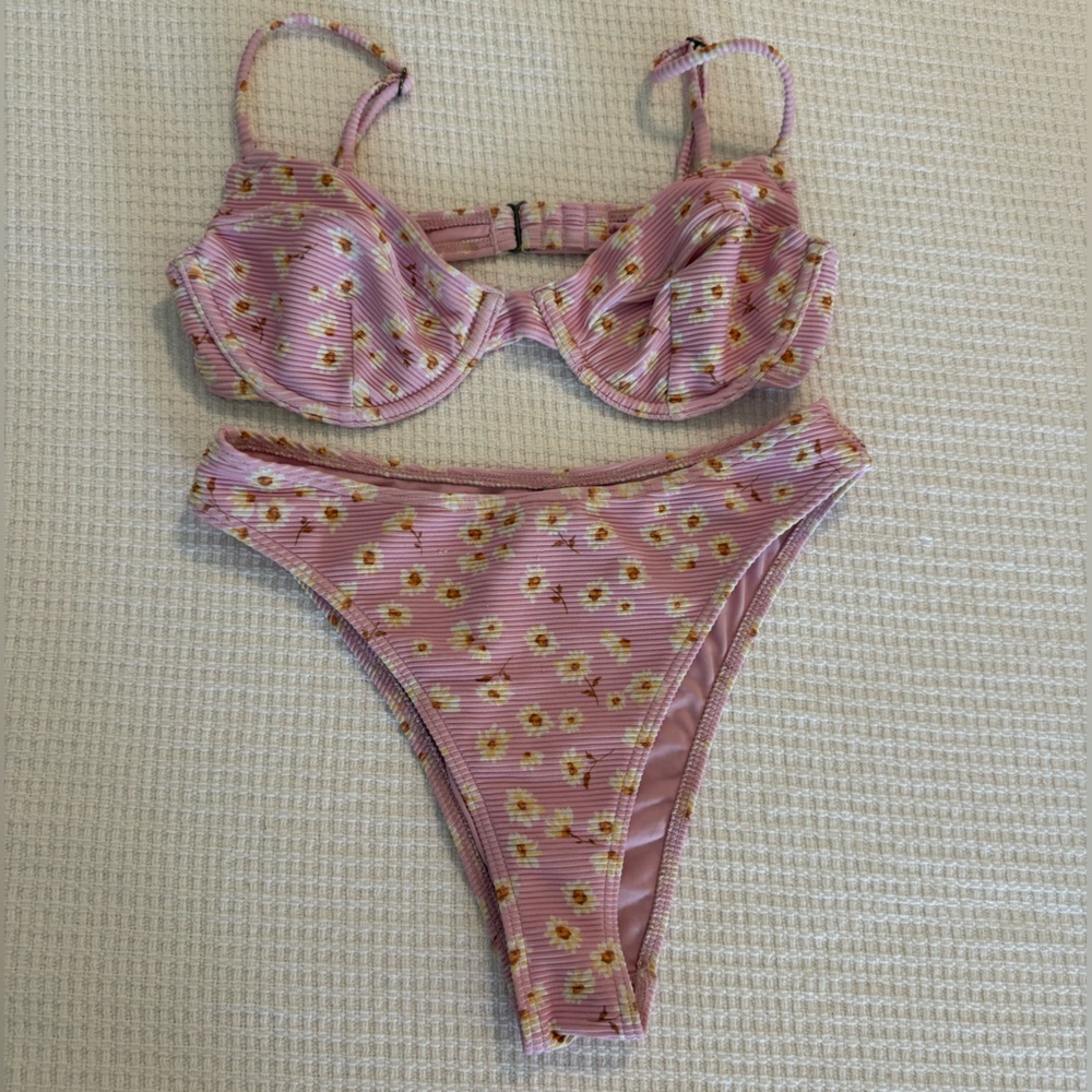 Billabong Floral Daisy Bikini Set